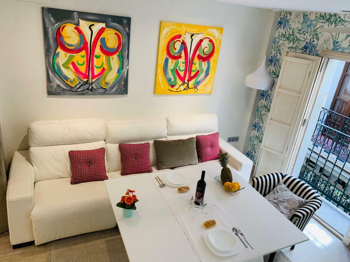 Cathedral Studio, Luxury Studio In Cathedral Area, Parking Optional Севилья Экстерьер фото